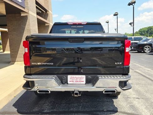 Used 2019 Chevrolet Silverado 1500 LTZ AWD/4WD image 7