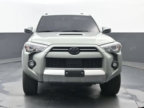 Used 2022 Toyota 4Runner TRD Off-Road Premium w/ Moonroof Package AWD/4WD image 5