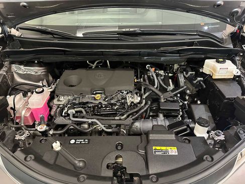 Used 2023 Toyota Sienna XLE FWD image 9