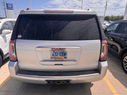 Used 2017 GMC Yukon Denali AWD/4WD image 5