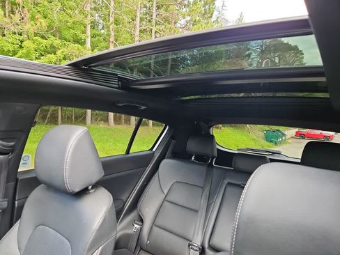 Used 2020 Kia Sportage S w/ S Premium Package AWD/4WD image 17