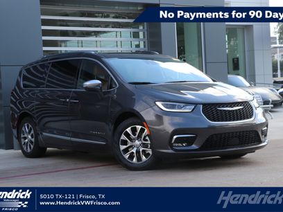 Used 2022 Chrysler Pacifica Pinnacle