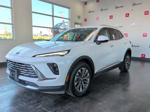 Used 2024 Buick Envision Preferred image 4