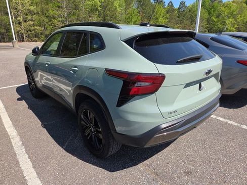 Used 2025 Chevrolet Trax ACTIV w/ Driver Confidence Package image 5