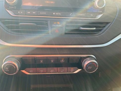 Used 2022 Nissan Altima 2.5 SR image 19