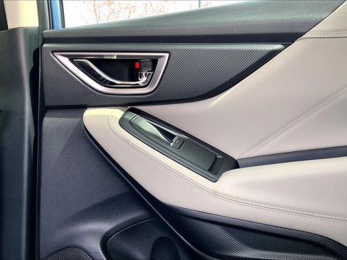 Used 2021 Subaru Forester Limited AWD/4WD image 36