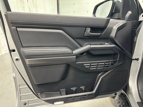 Used 2025 Toyota 4Runner SR5 image 8