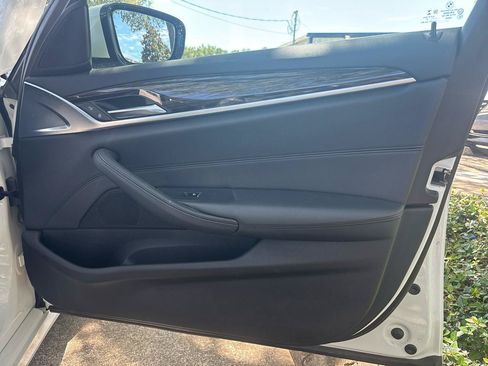 Used 2019 BMW 530i RWD image 20