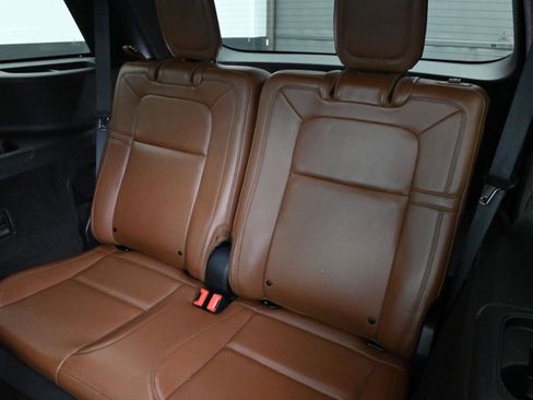 Used 2021 Lincoln Aviator Grand Touring w/ Elements Package Plus image 23