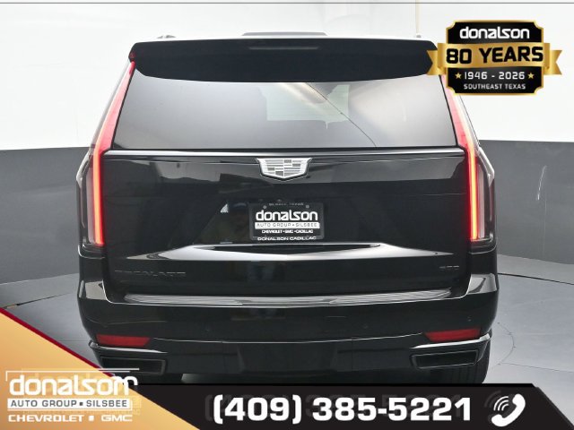 Used 2023 Cadillac Escalade Sport w/ LPO, ONYX Package AWD/4WD image 4