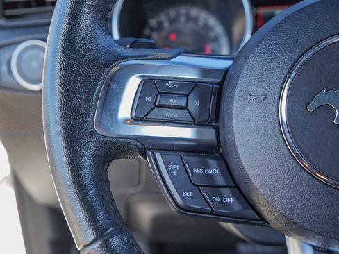 Used 2020 Ford Mustang Coupe image 13