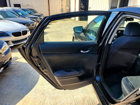 Used 2019 Honda Insight EX image 22