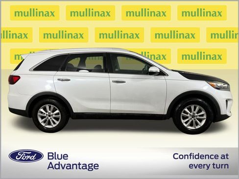 Used 2019 Kia Sorento LX w/ Option Group 020 image 2