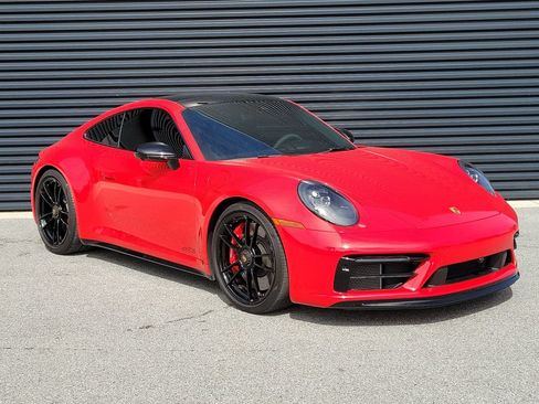 Certified 2023 Porsche 911 Carrera GTS RWD image 9