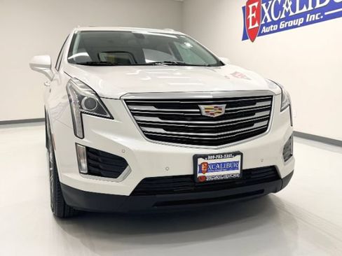 Used 2018 Cadillac XT5 Luxury AWD/4WD image 2