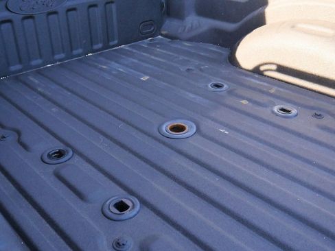 Used 2021 Ford F250 Lariat w/ Chrome Package image 24