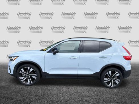 Used 2024 Volvo XC40 B5 Ultimate w/ Protection Package Premier AWD/4WD image 9
