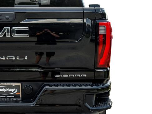 Used 2024 GMC Sierra 2500 Denali Ultimate w/ Max Trailering Package AWD/4WD image 54