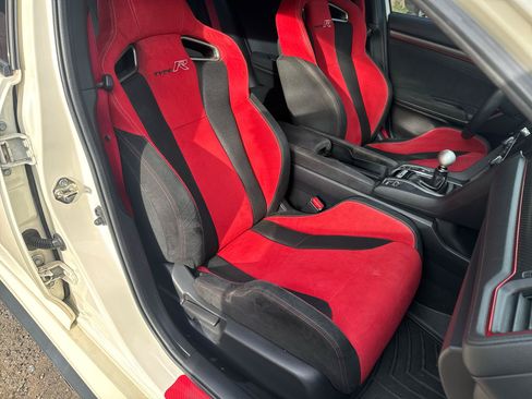 Used 2019 Honda Civic Type R image 30