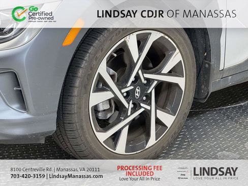 Used 2023 Hyundai Kona Limited AWD/4WD image 9