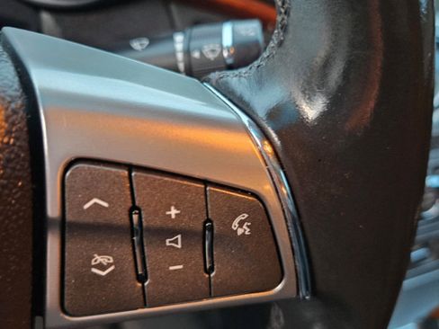 Used 2010 Cadillac CTS Premium image 23