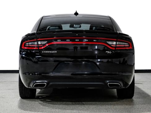 Used 2015 Dodge Charger R/T w/ Plus Group RWD image 7