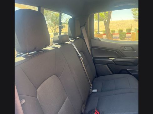 Used 2025 Chevrolet Colorado Trail Boss AWD/4WD image 7
