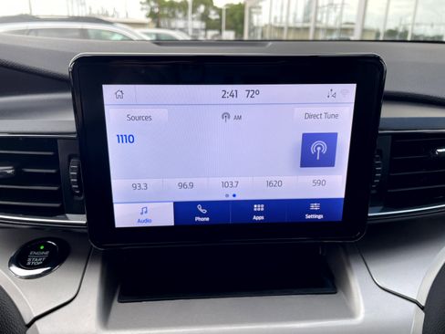 Used 2021 Ford Explorer XLT w/ Equipment Group 202A AWD/4WD image 16