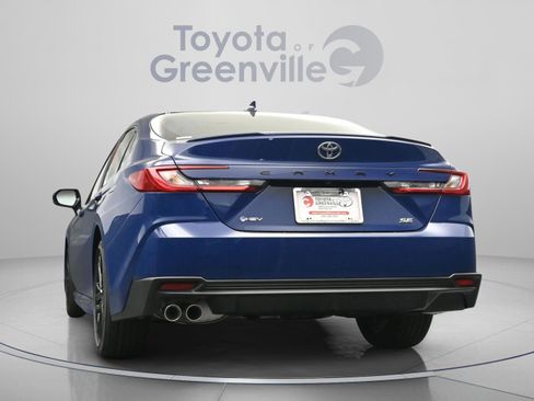 New 2026 Toyota Camry SE FWD image 12