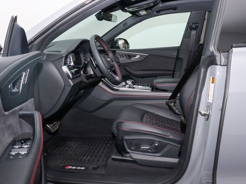 Used 2024 Audi RS Q8 image 11
