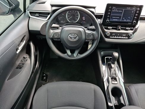 Used 2021 Toyota Corolla LE FWD image 9