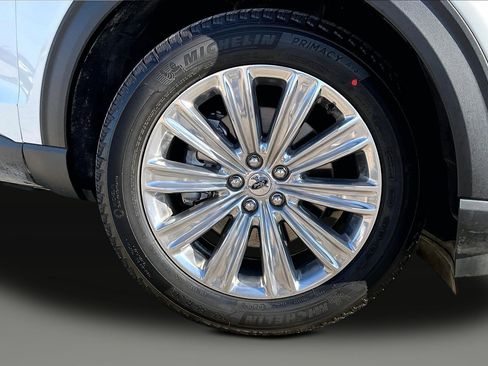 Used 2021 Ford Explorer Limited image 9