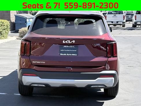 Certified 2024 Kia Sorento LX FWD image 6