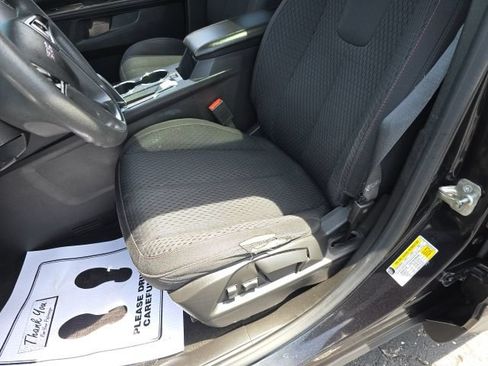 Used 2015 GMC Terrain SLE FWD image 14
