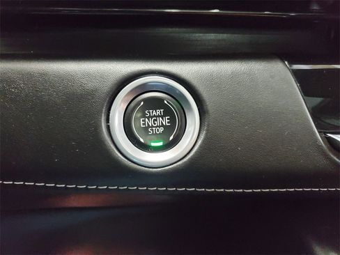 Used 2021 Cadillac Escalade Premium Luxury Platinum image 20