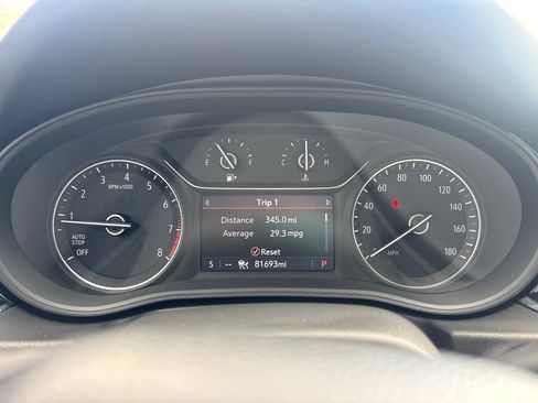Used 2019 Buick Regal Avenir w/ Driver Confidence Package II FWD image 19