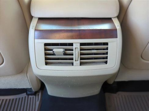 Used 2009 Toyota Venza AWD image 24