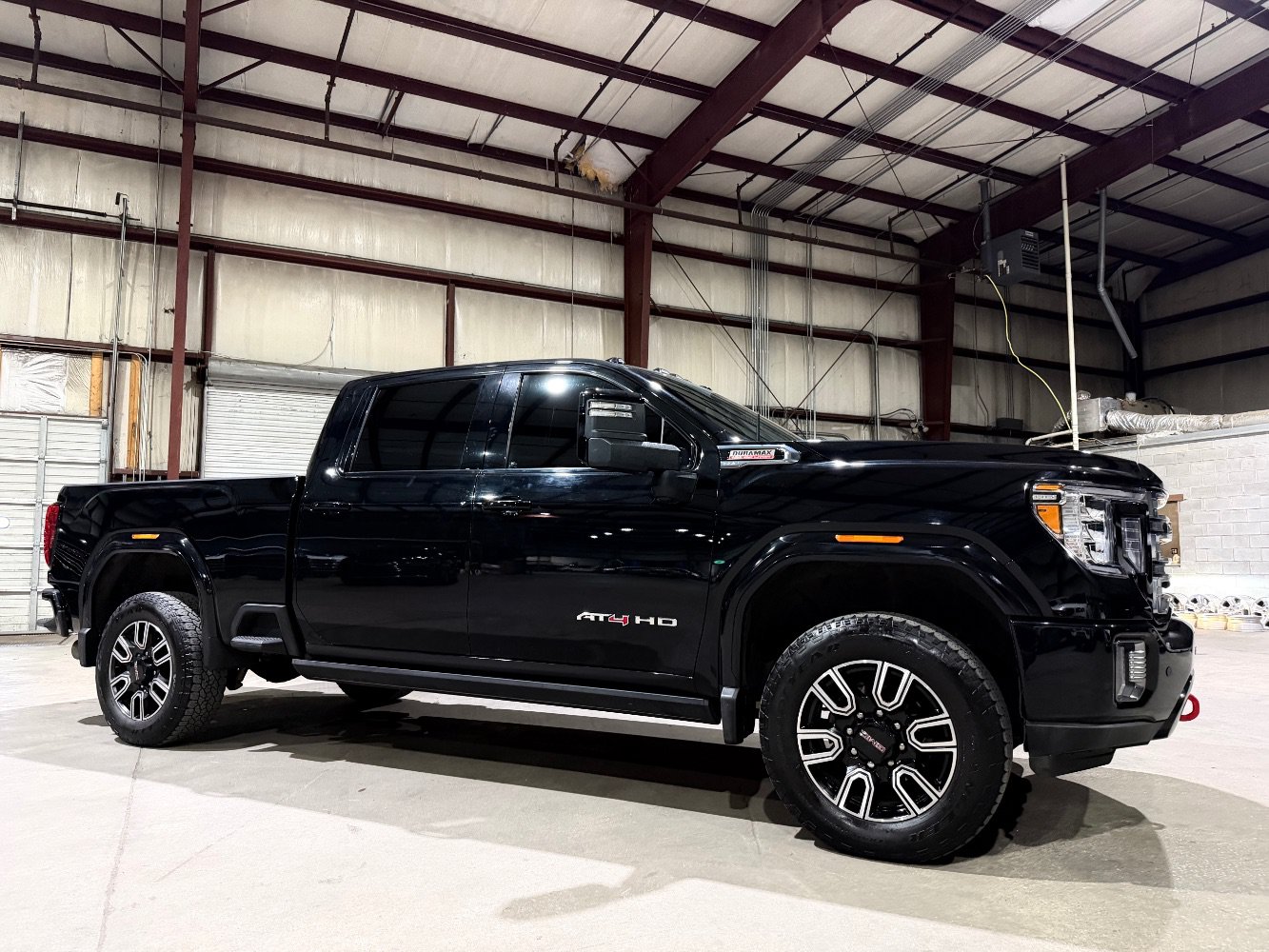 Used 2023 GMC Sierra 2500 AT4 w/ AT4 Preferred Package AWD/4WD image 3