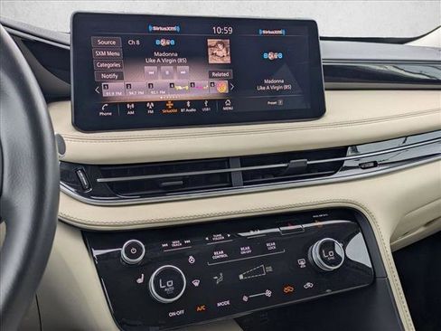 Used 2025 INFINITI QX60 Pure w/ Cargo Package image 14