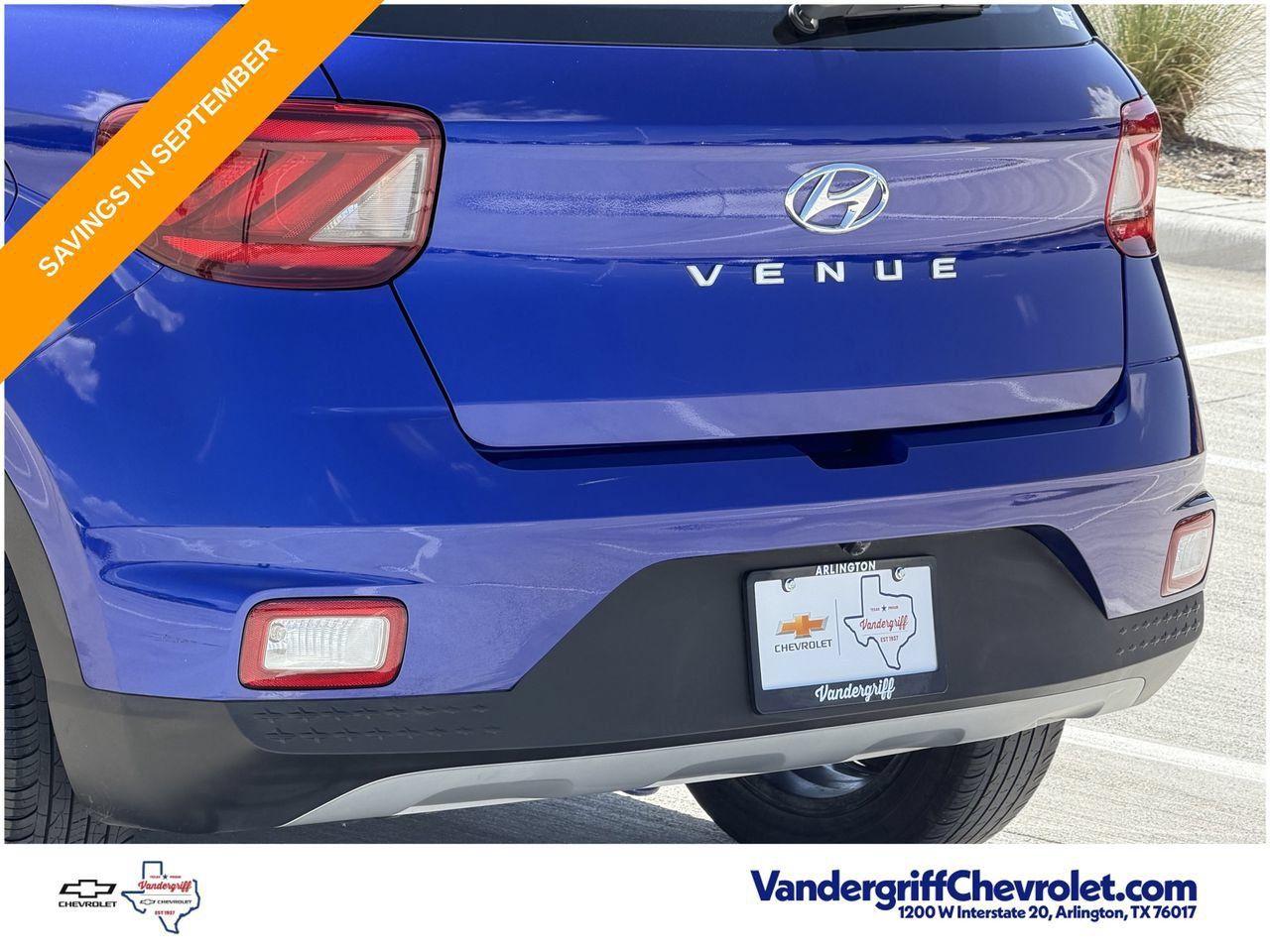 Used 2025 Hyundai Venue SEL FWD image 6