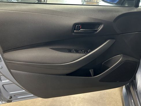Used 2023 Toyota Corolla LE image 11
