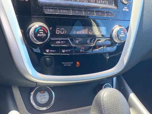 Used 2017 Nissan Murano S AWD/4WD image 13