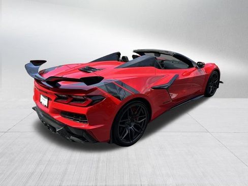 Used 2024 Chevrolet Corvette Z06 w/ Z07 Performance Package RWD image 13