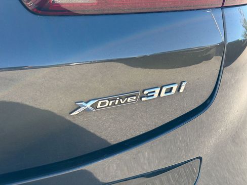 Certified 2025 BMW X4 xDrive30i image 12