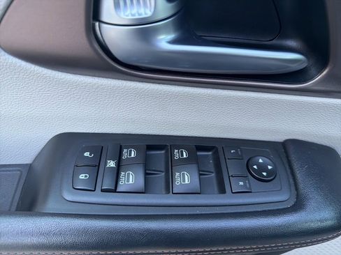 Used 2019 Chrysler Pacifica Touring-L Plus w/ Advanced Safetytec Group image 31