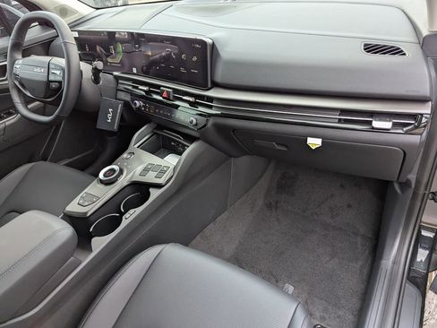 New 2026 Kia Sportage EX image 12