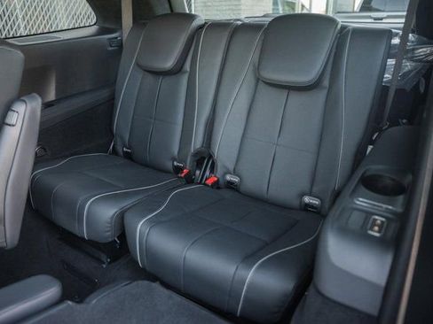 New 2026 Mercedes-Benz GLS 580 4MATIC image 36