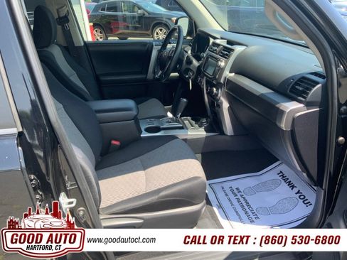 Used 2015 Toyota 4Runner SR5 AWD/4WD image 12