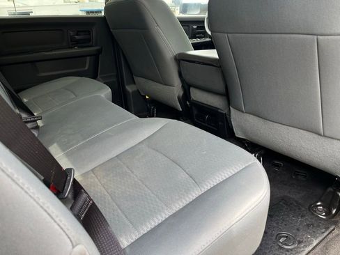 Used 2017 RAM 2500 Tradesman w/ Chrome Appearance Group AWD/4WD image 11