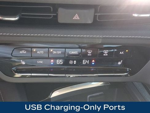 Used 2023 Buick Envision Essence FWD image 13